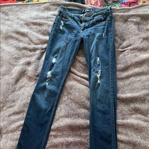 Hollister, W27, L32, blue jeans.